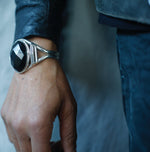 LARGE FACETED ONYX BRACELET